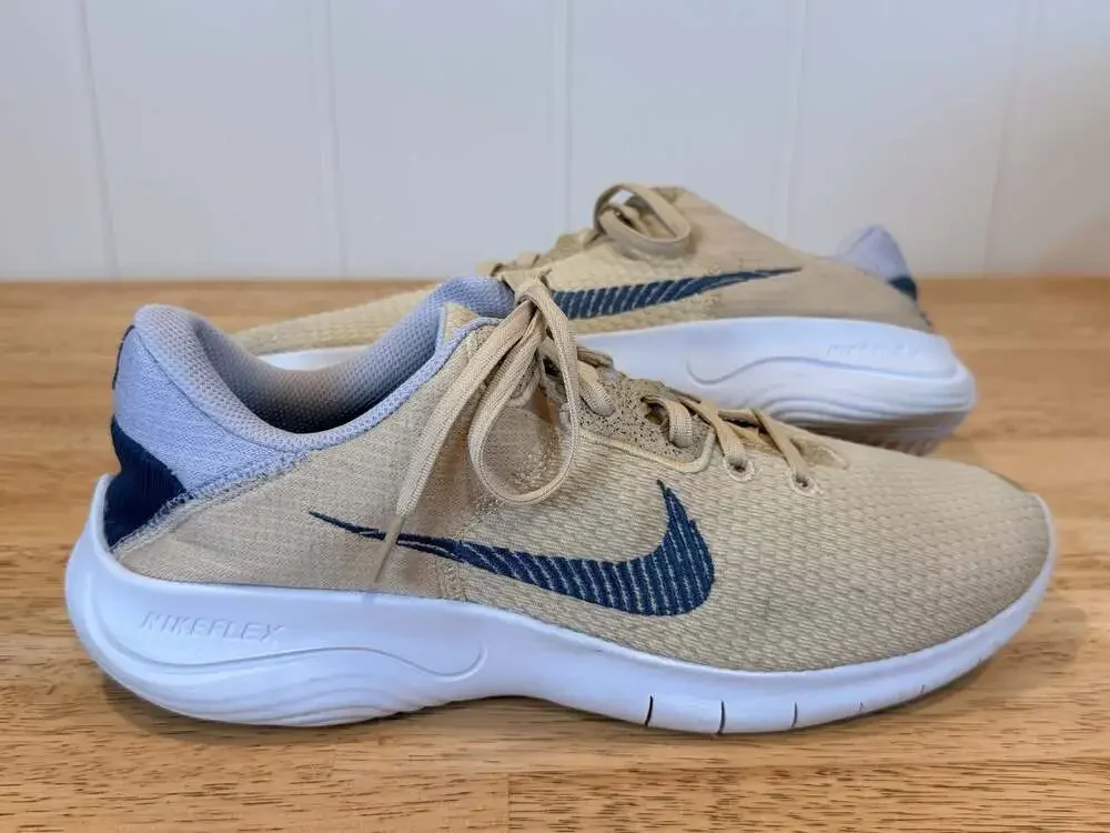 Nike Women's Flex Experience Run 11 Next Nature Sanddrift Size 11
